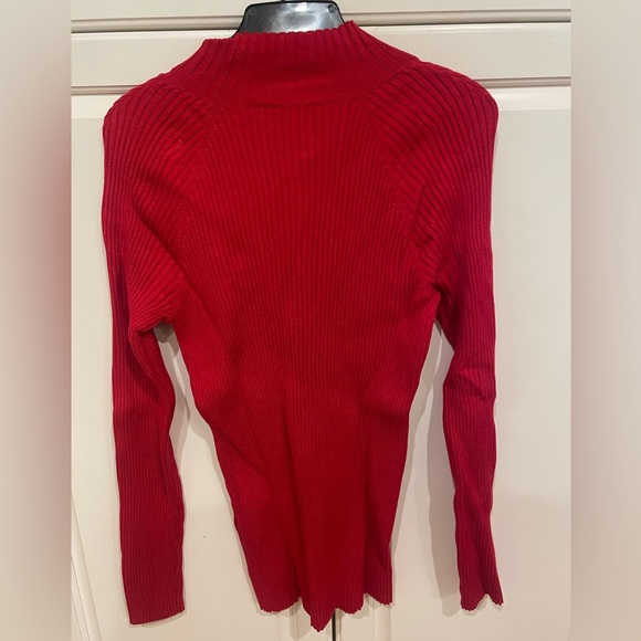 INC red sweater with detailing Size XL - Picture 2 of 3